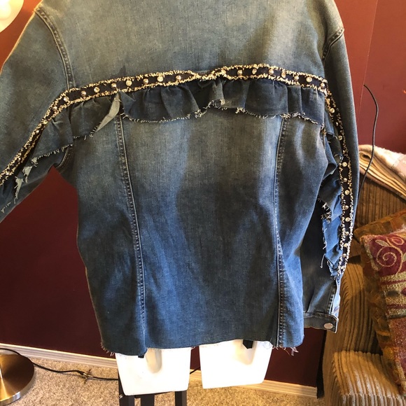Customized Jean jacket - Picture 2 of 3
